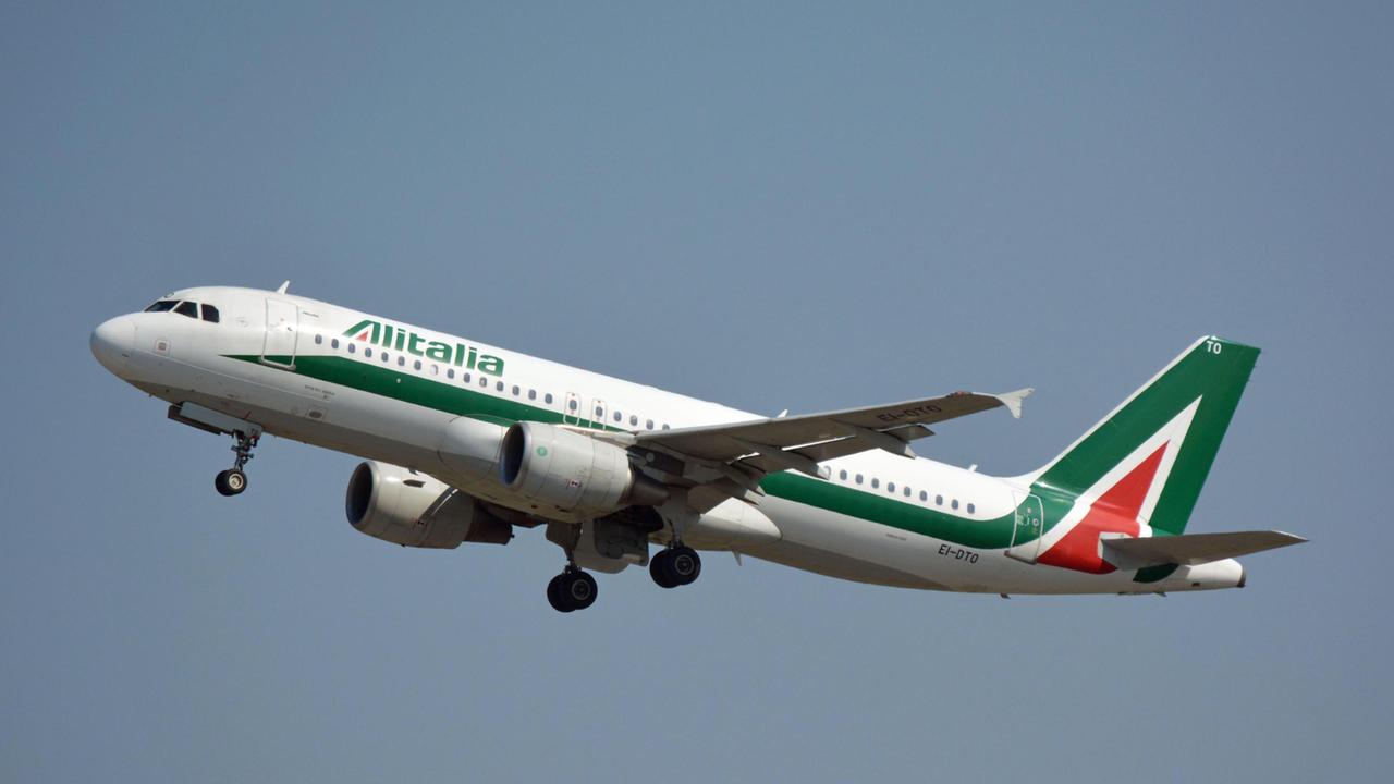 L'aereo è piccolo: passeggeri del Malpensa-Cagliari estratti a sorte
