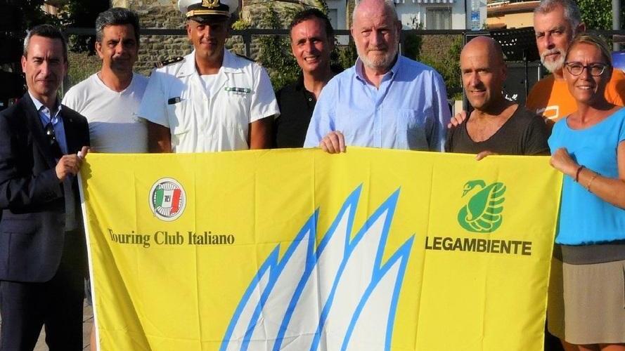 A Castiglione tornano a sventolare le 5 Vele Legambiente - Touring