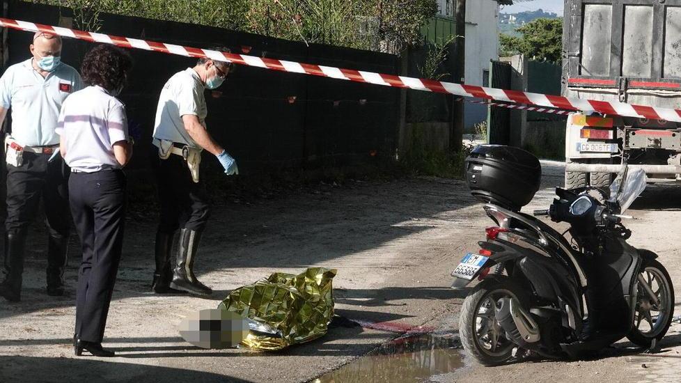 «Una botta come se fosse esplosa una gomma»