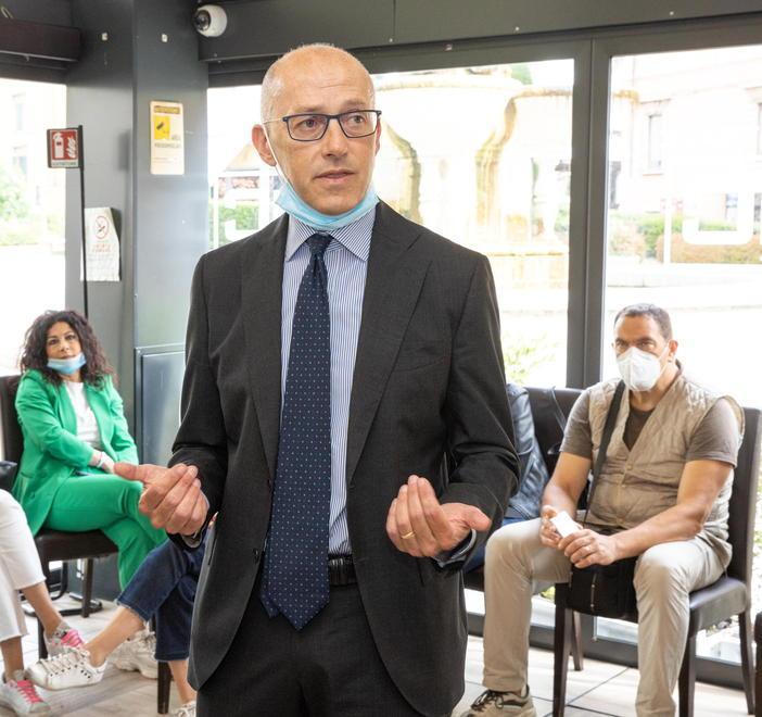 Azioni alle banche in cambio della ristrutturazione del debito 