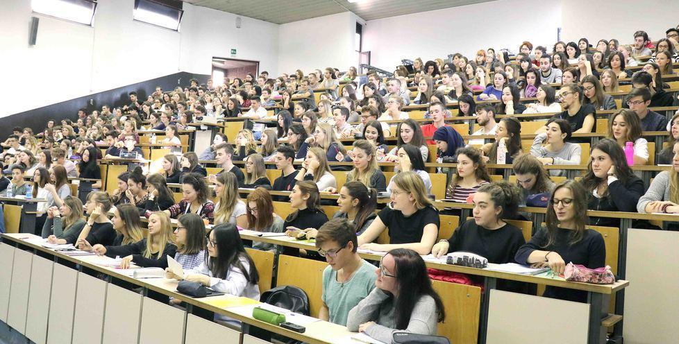 Unife, l’83% dei laureati dopo un anno è già al lavoro 