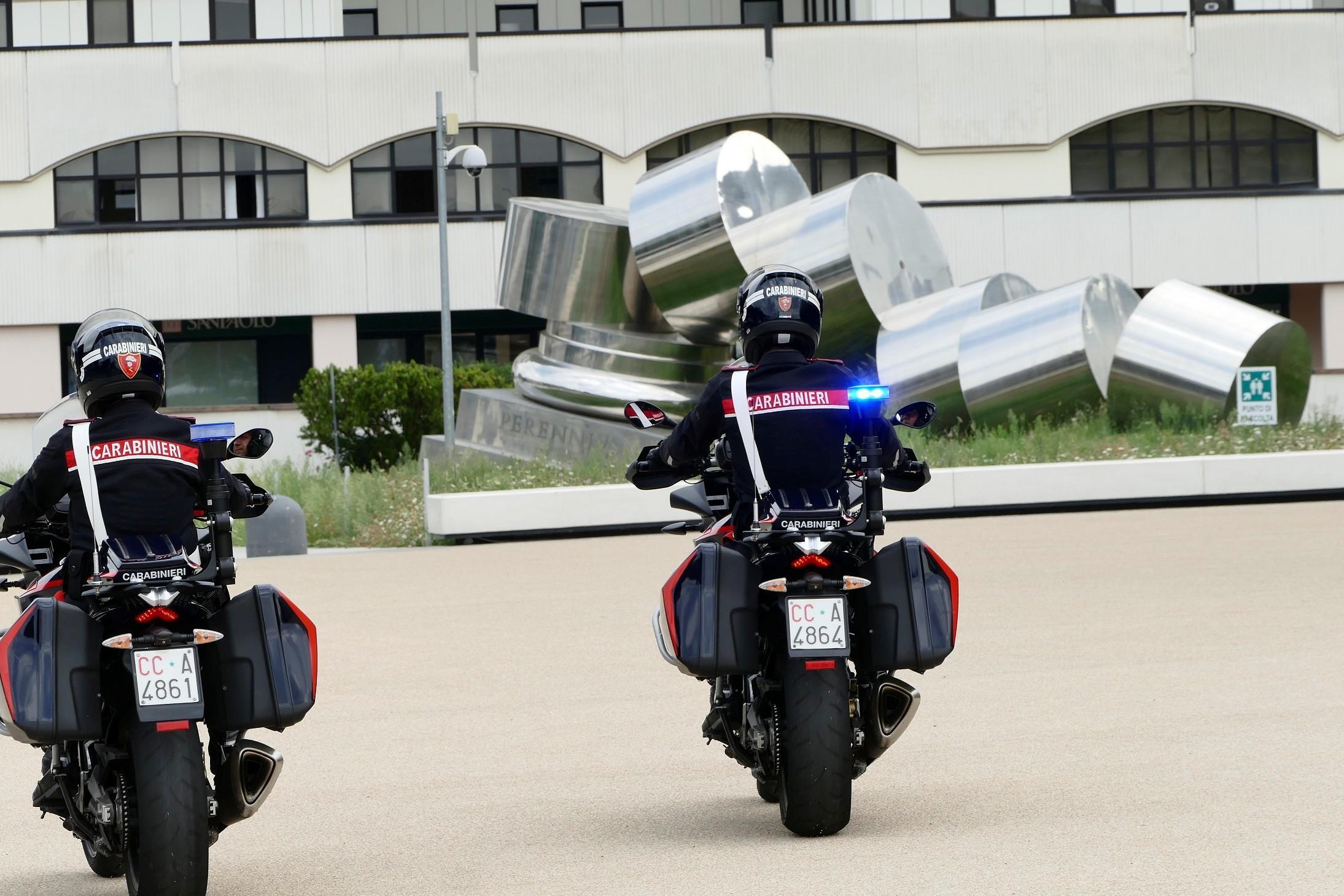 Carabinieri in moto (foto d'archivio)