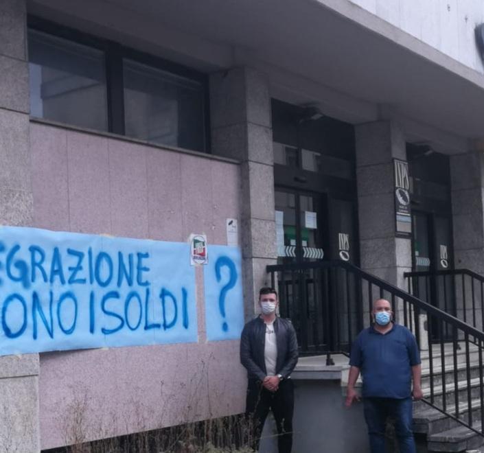 Cassa integrazione in ritardo presidio di Fi davanti all’Inps