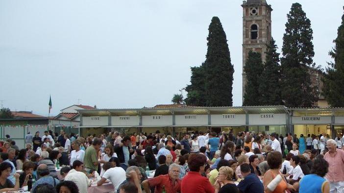 Distanziamento di un metro e prenotazione dei posti