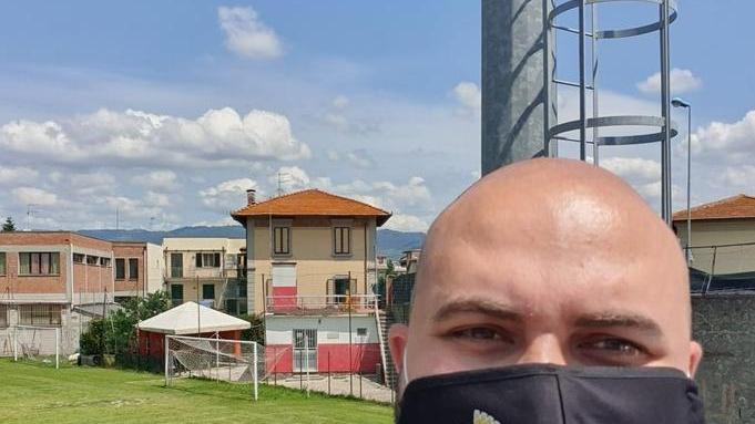 Il motto “Animo Ponte!” cucito sulle mascherine