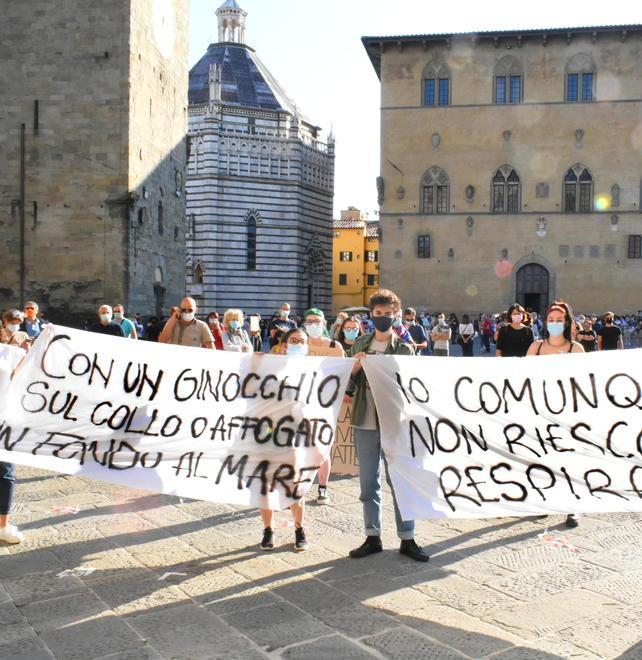 Piazza Duomo dice no al razzismo e alla violenza