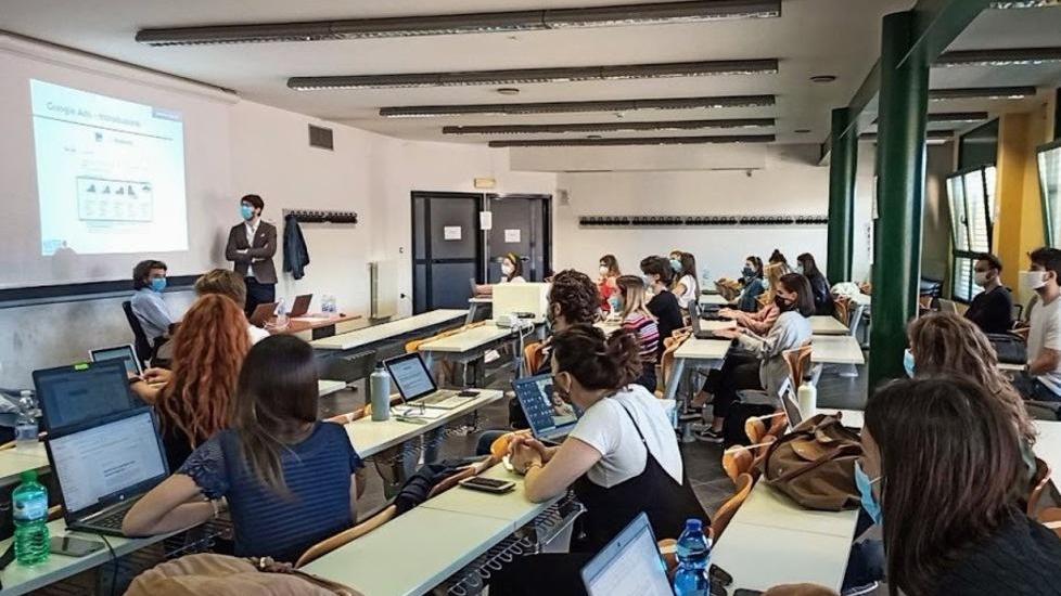 Ieri la prima lezione in aula