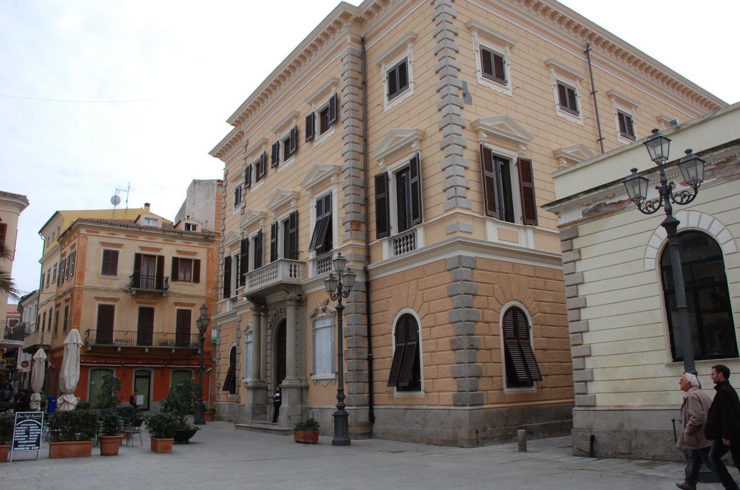 Sostegno alle imprese per la ripartenza fumata nera in aula 