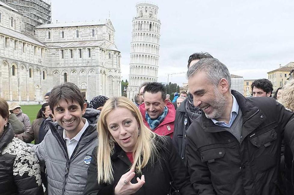 Crepe tra Lega e Fratelli d’Italia sulla moschea a Pisa: Salvini tuona ma Petrucci non ci sta 