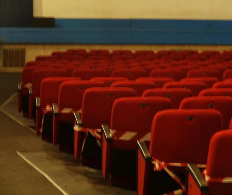 I cinema riaprono? Non in Versilia «Troppe incertezze, non ne vale la pena» 