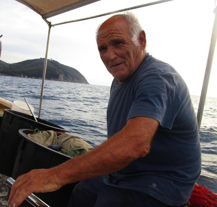Una petizione on line in difesa dell’ultimo pescatore di Baratti