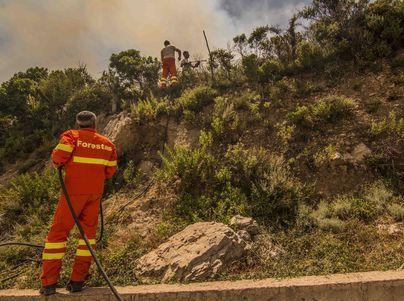 La battaglia contro i roghi con un esercito decimato 
