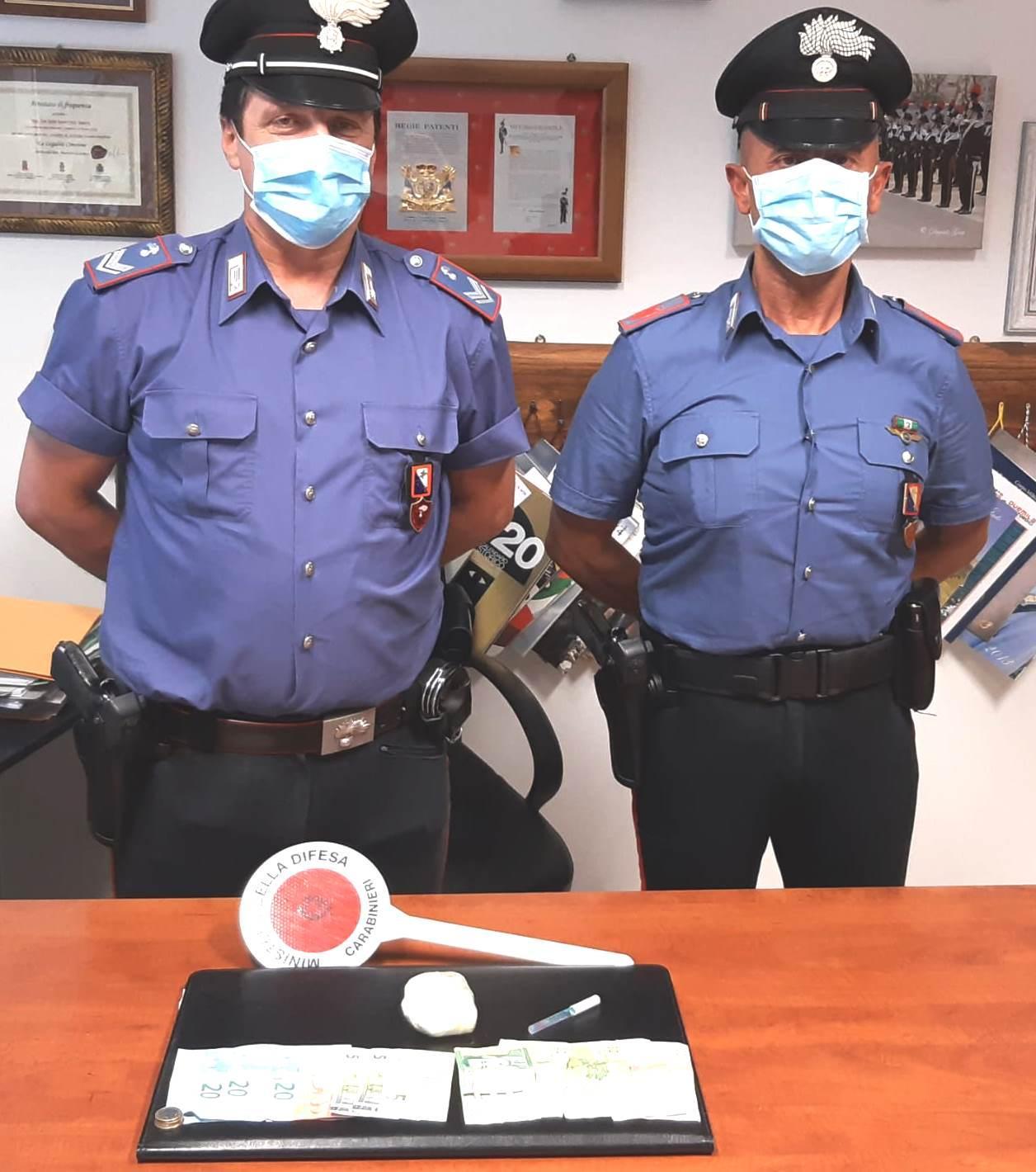 I carabinieri di Follonica e la droga sequestrata