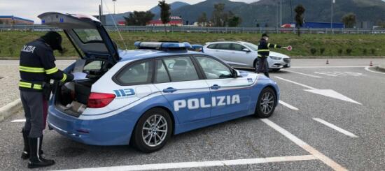 Agenti della polizia stradale