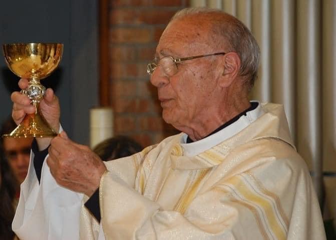 Addio a monsignor Battaglini, parroco e guida spirituale