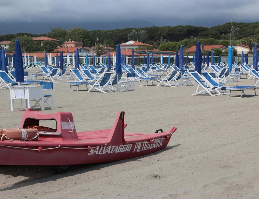 Bagno Pietrasanta vuoto, Viviani: nessun ripensamento 