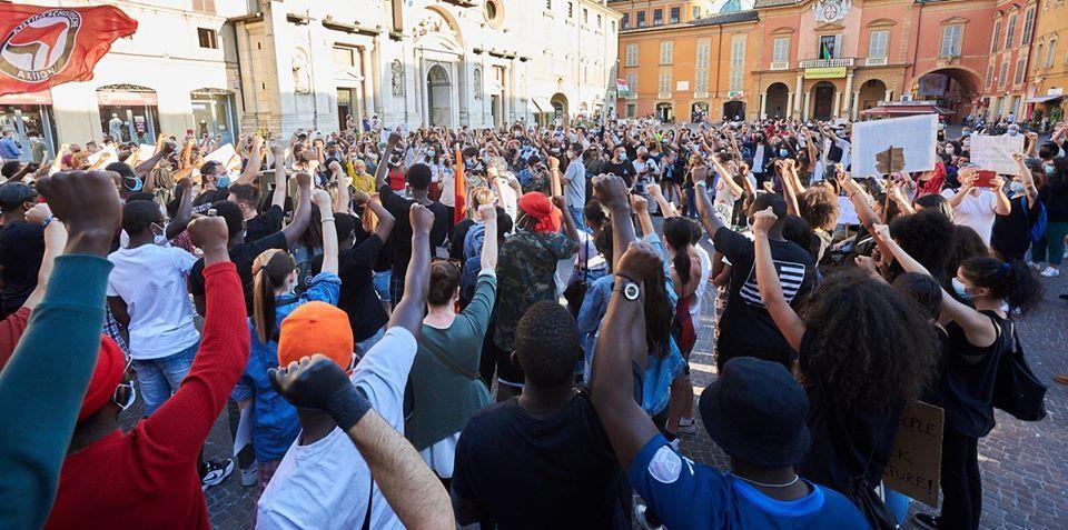  Reggio torna a mobilitarsi contro il razzismo 