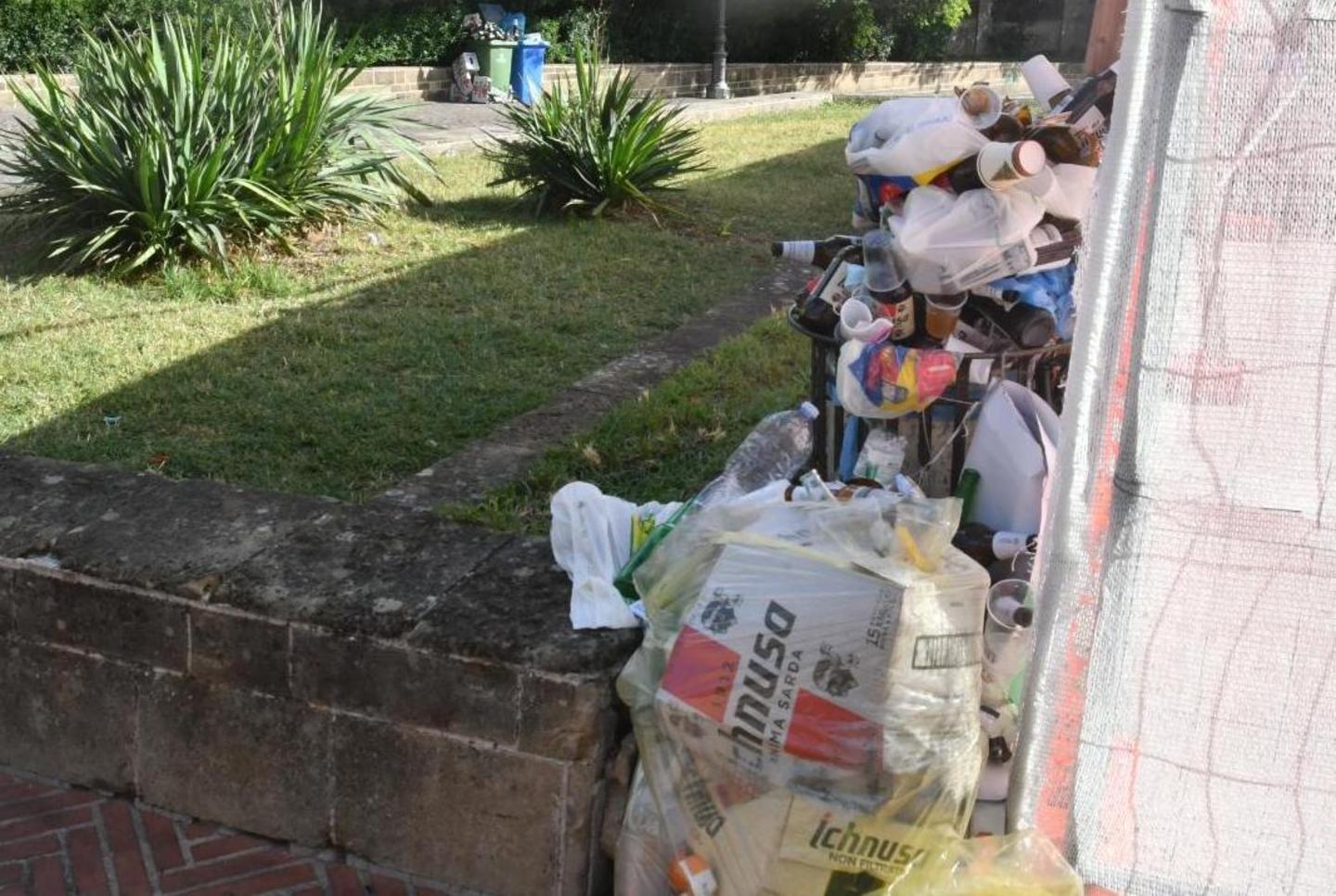 La febbre del sabato sera non imbratta la piazza 
