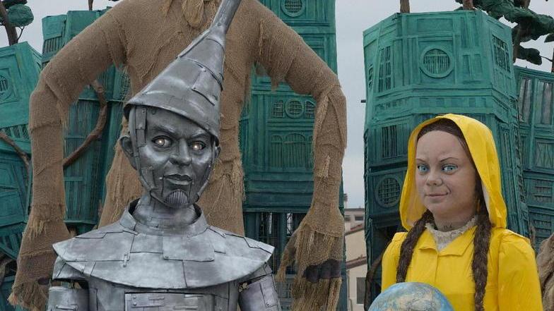 Le premiazioni del Carnevale di Viareggio 2020 “recuperate” il primo weekend di agosto