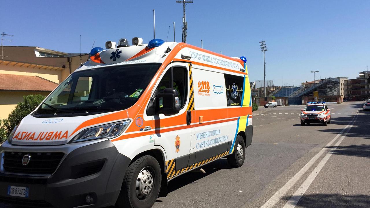 Vola nel canale con la bici: bimbo portato in ospedale