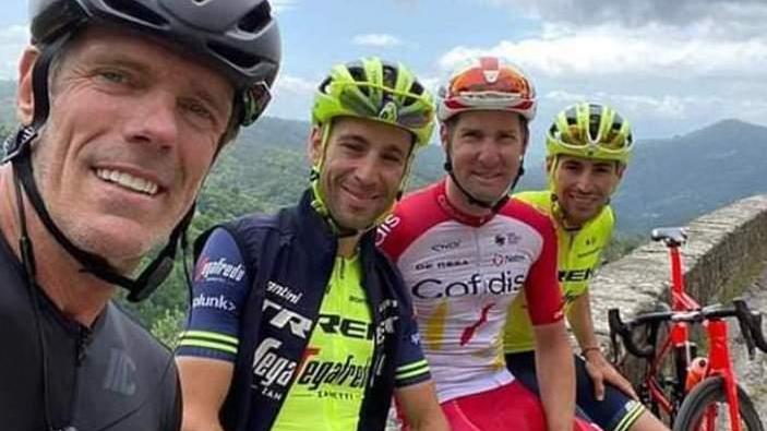 Cipollini, Nibali e altri “prof” pedalano in Val di Forfora