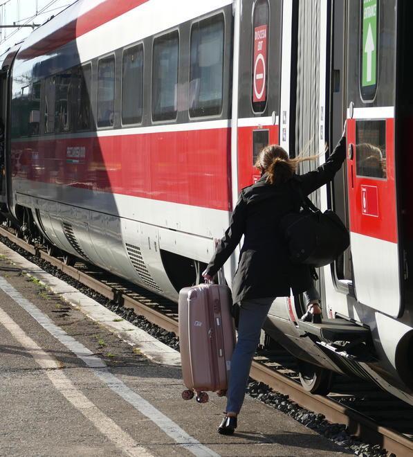 Frecciarossa 1000 ancora nel mirino Attacchi da destra, sinistra e Udc 