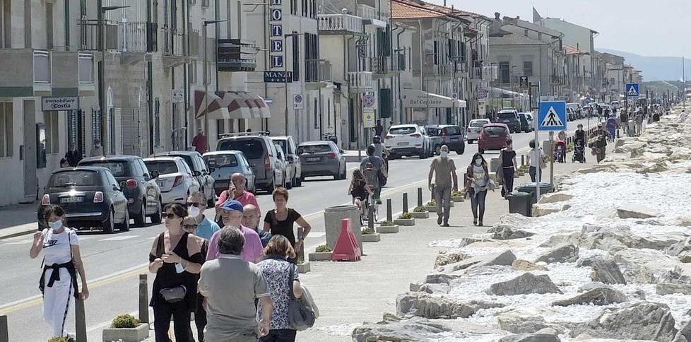 La pedonalizzazione del lungomare agita anche il consiglio