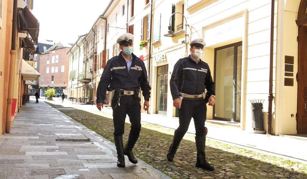 Val d’Enza, controlli anti-assembramenti della polizia locale 