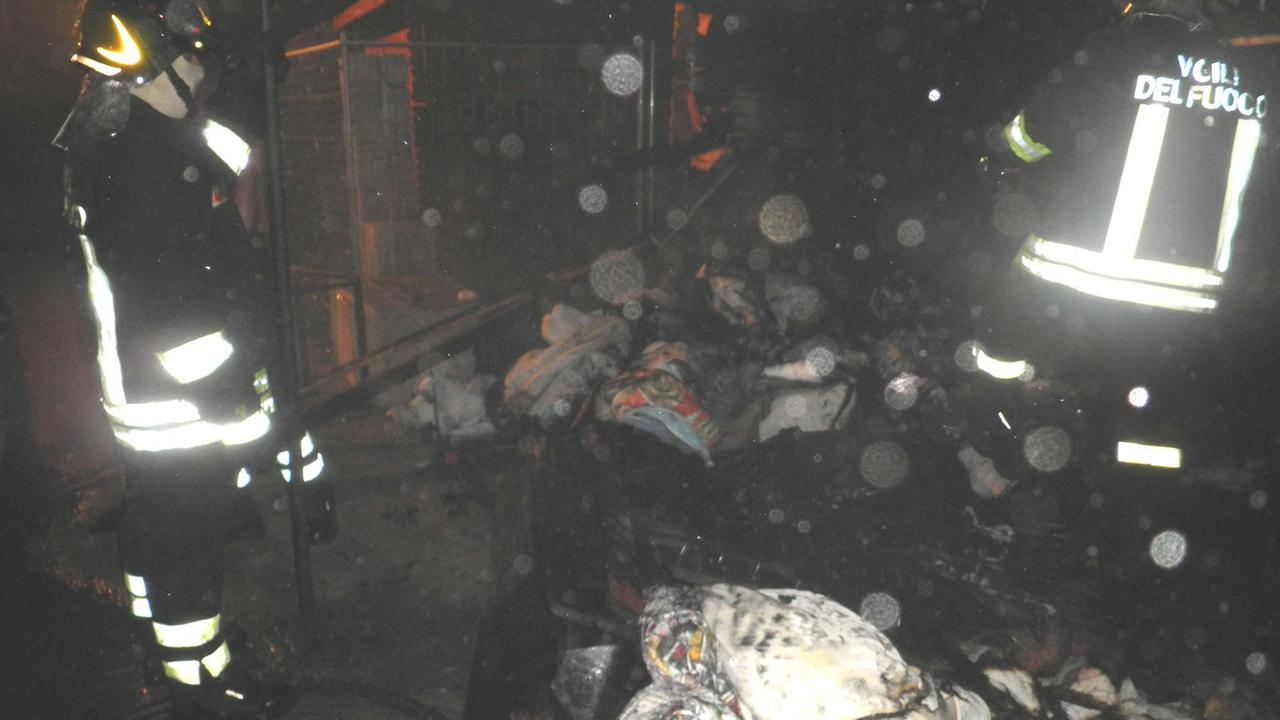 Orrore a Valledoria: cani avvelenati e bruciati dentro le cucce