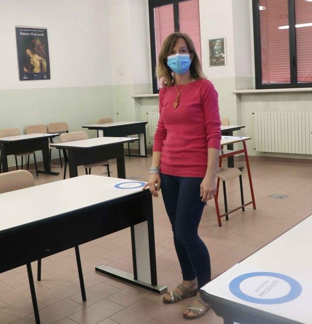 Maturità, prime prove. A 2.550 studenti e ai docenti ferraresi 25.500 mascherine da Poste Italiane