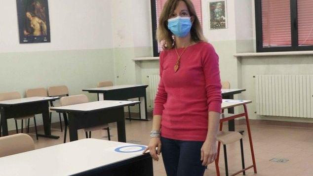 Maturità, prime prove. A 2.550 studenti e ai docenti ferraresi 25.500 mascherine da Poste Italiane