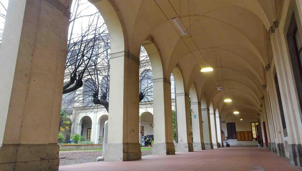 Il chiostro interno del liceo Forteguerri