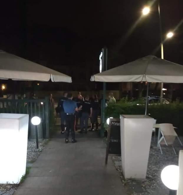 L’arrivo degli ultras per la contestazione