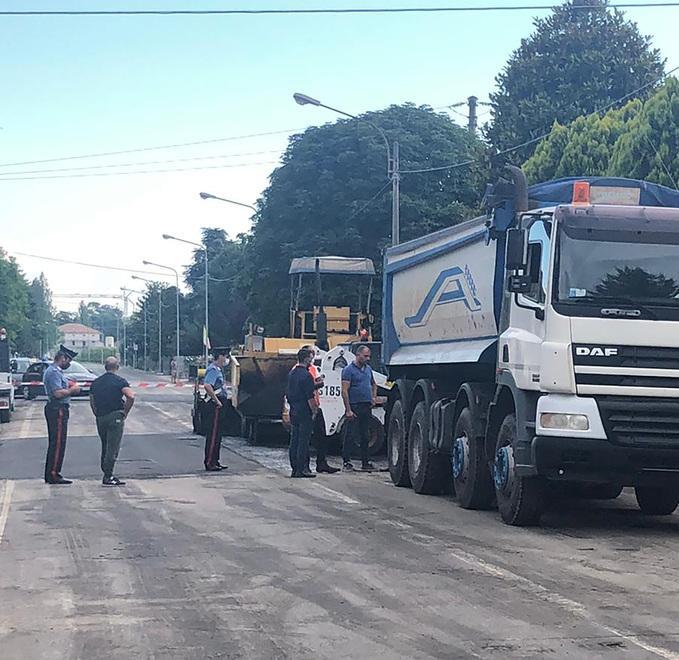 San Felice, tragedia sul lavoro. Scende dal camion, schiacciato dal bobcat 