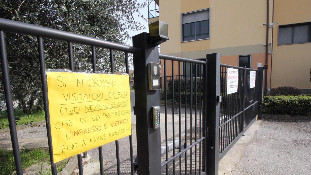 L'ingresso della casa di riposo di Comeana