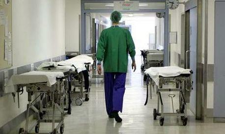 I sindacati: «Il ritorno delle Asl non risolverà la crisi della sanità»