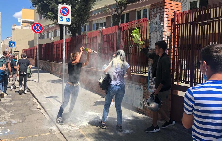 Prima la tragedia greca, poi la festa 
