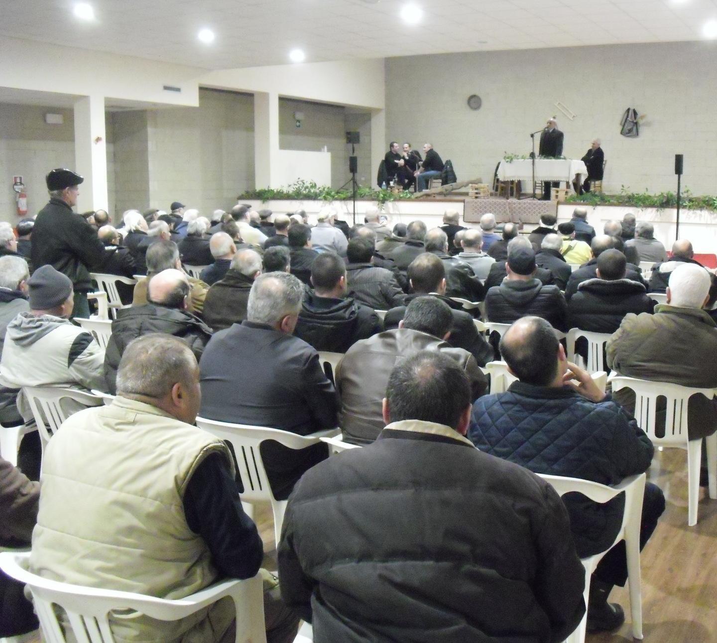 Tre poeti sardi in gara su whatsapp nuova frontiera della sfida “a bolu”