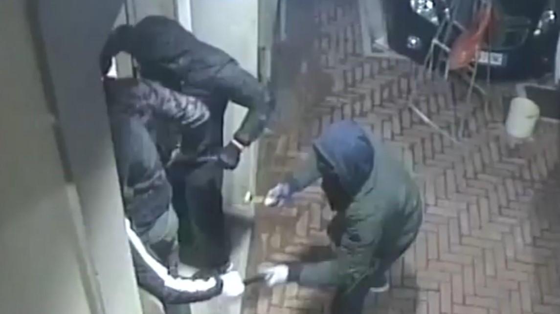 Un'immagine del video diffuso dai carabinieri