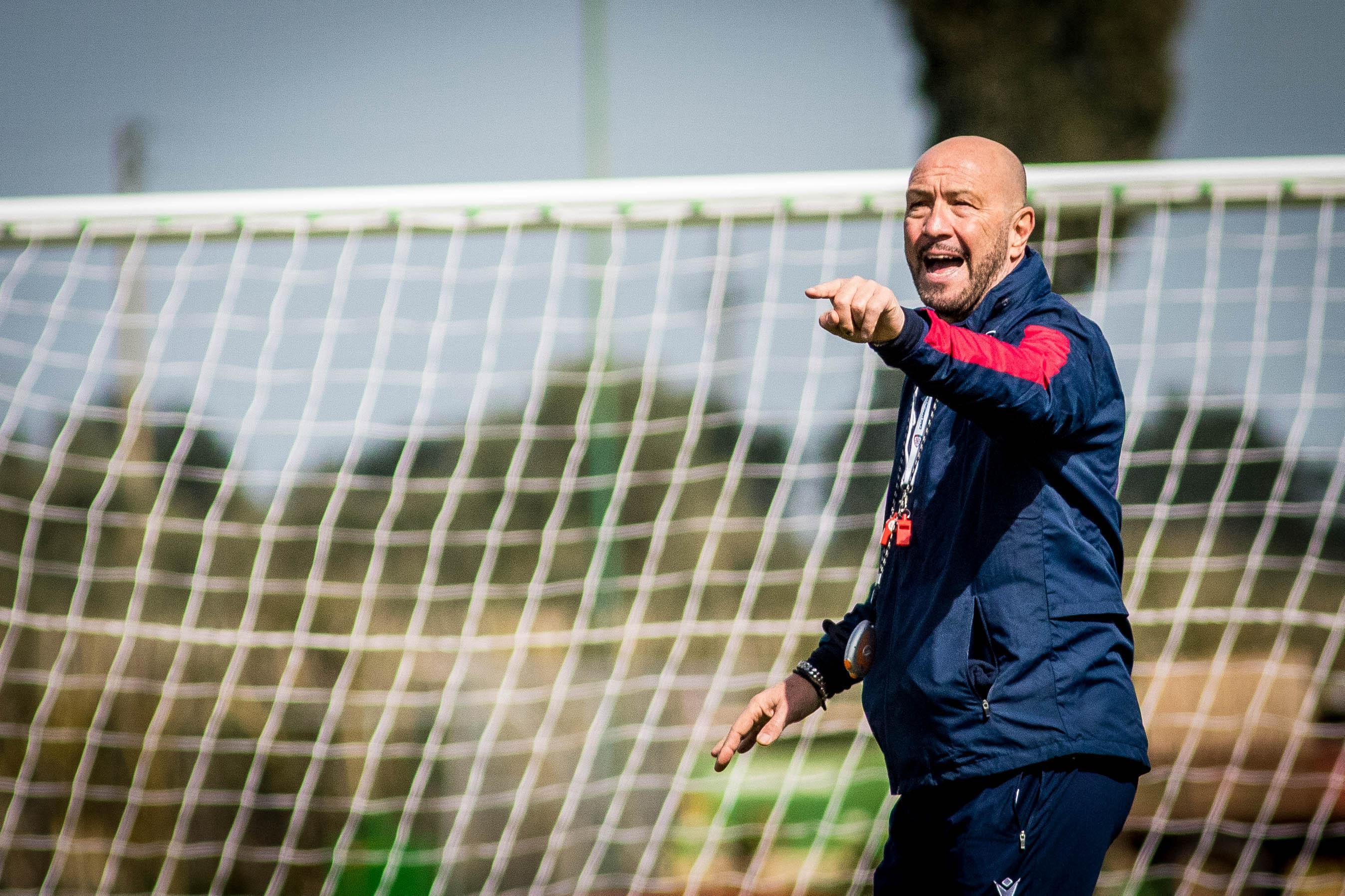 Zenga carica il Cagliari: "Dobbiamo essere spavaldi come in avvio di campionato"