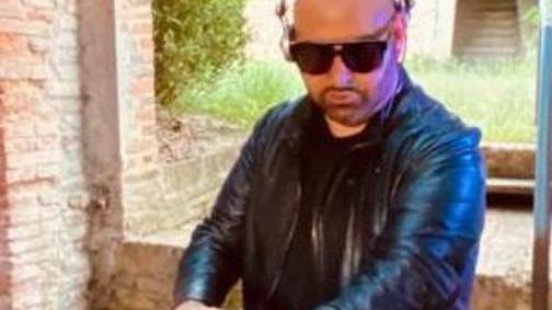 Da Dj Scavo 1.500 euro al Comune per aiutare le famiglie in difficoltà