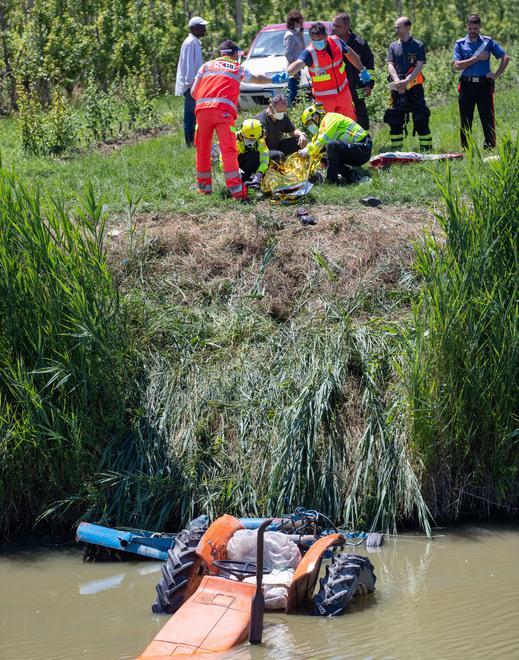 Col trattore nel canale Operaio ferito soccorso dopo un’ora 