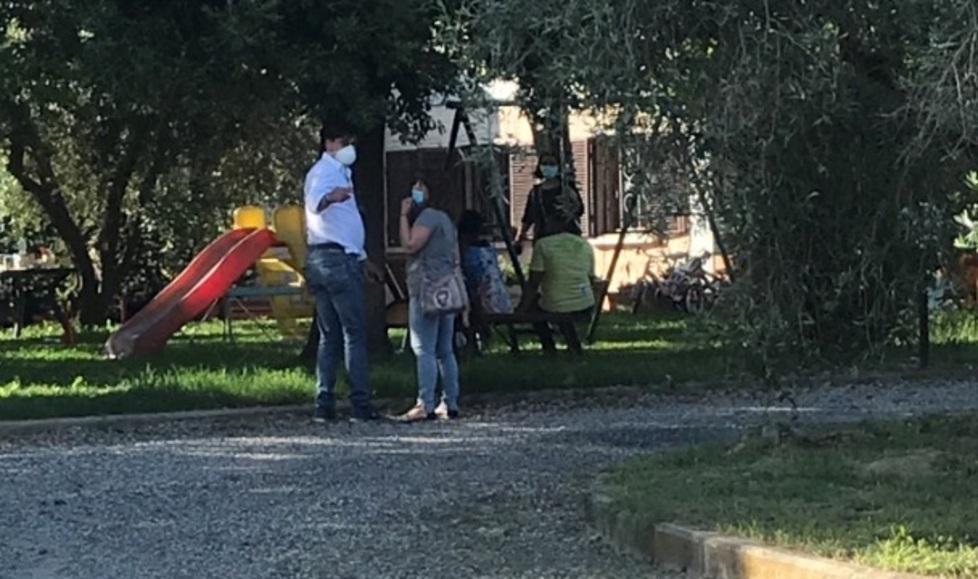 Il pianto dell’amichetto, poi il terrore Bimba di tre anni annega nella piscina 