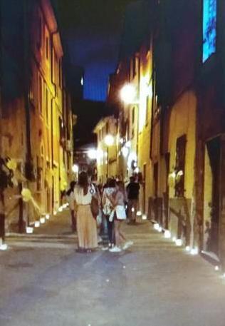 Stasera a Borgo del Ponte si accendono i lumini
