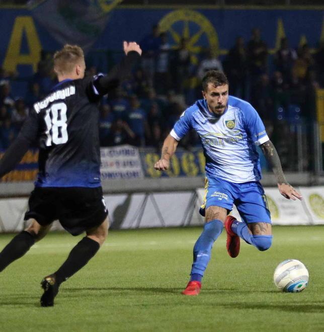 Valente: «Siamo carichi. Playoff secchi occasione unica»