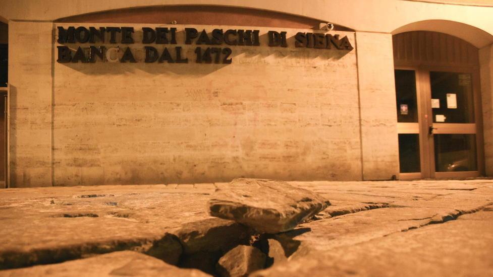 Via Montebello dissestata, via libera al restyling
