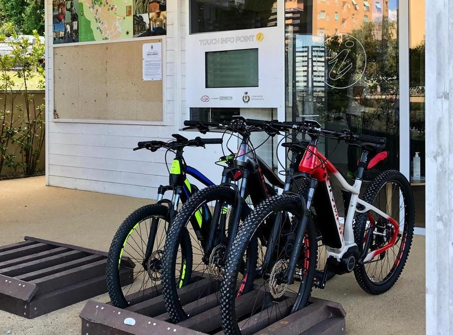 Mountain bike elettriche Parte il noleggio con giro insieme a Paolo Bettini