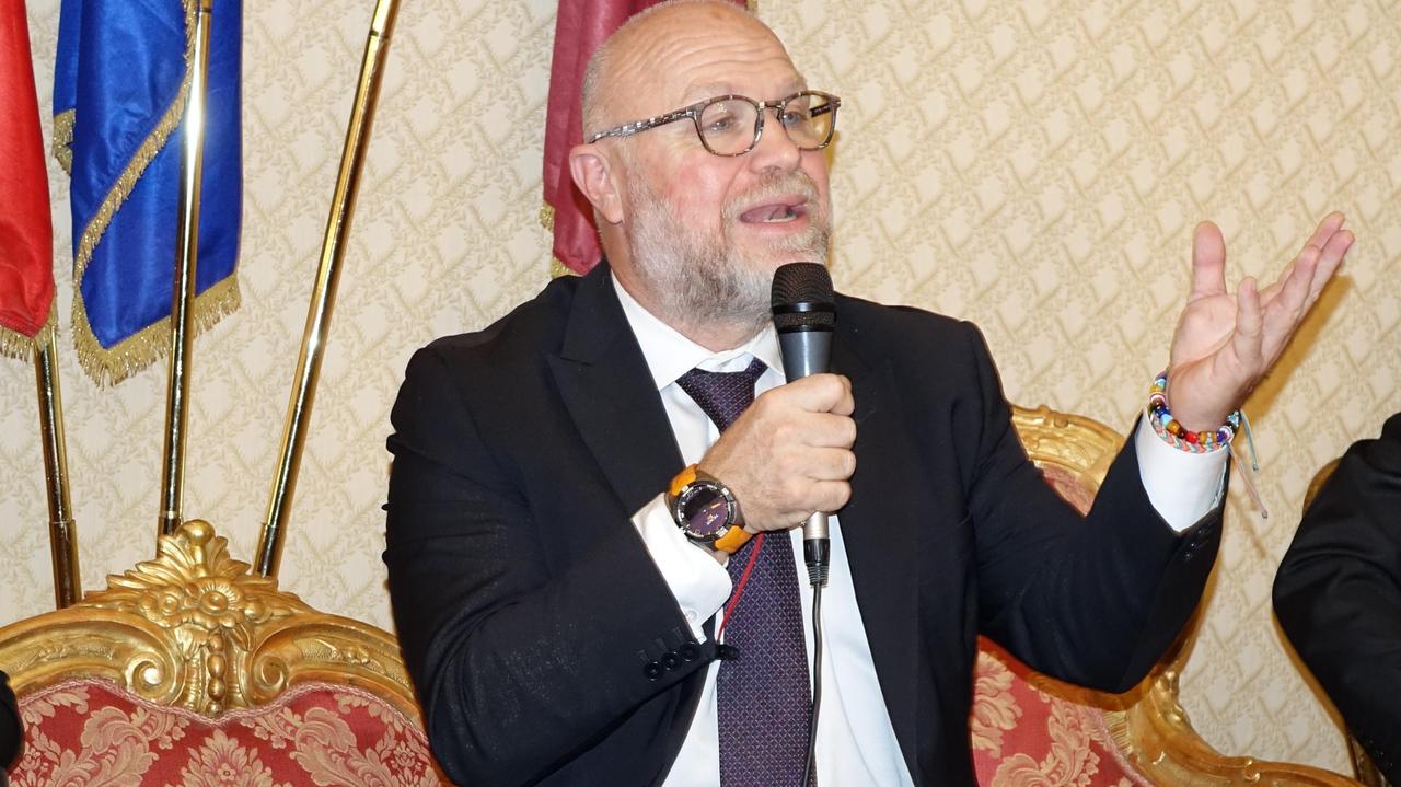 Nogarin, incarico al Comune di Roma: sarà consulente della sindaca Raggi