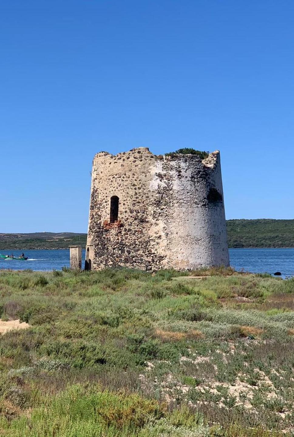 La torre costiera di Marceddì ritorna all’antico splendore
