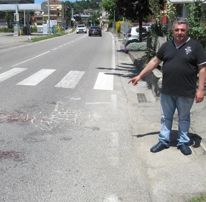 Pavullo, la morte di Lorenzo. Un residente: «Un boato mi ha svegliato di colpo Era riverso a terra, nel sangue» 